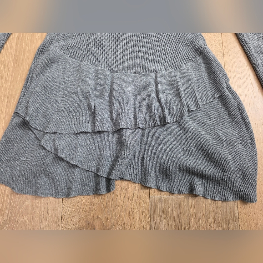 Chelsea28 Gray Ruffle Cardigan - Picture 6 of 8